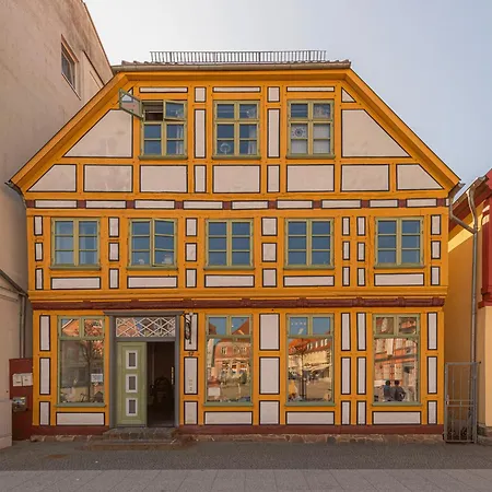 Marktstuebchen Waren  Exterior photo